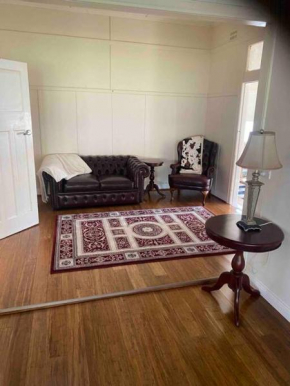 Golden Street Cottage, West Wyalong